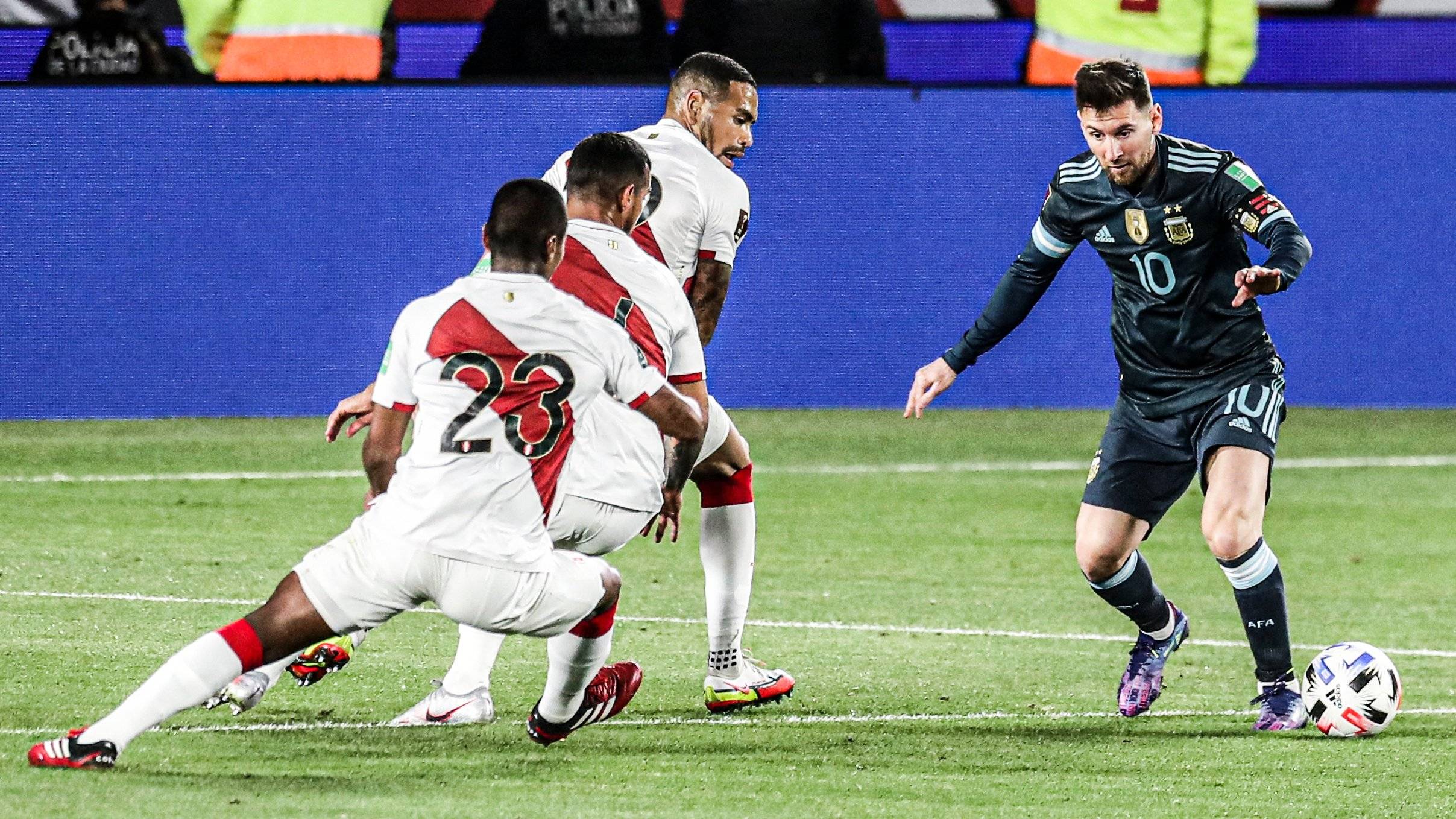 开云体育 -风云突变！底特律活塞集结日回应争议；法甲版图或变；管理层满意；赛季目标并未改变的简单介绍